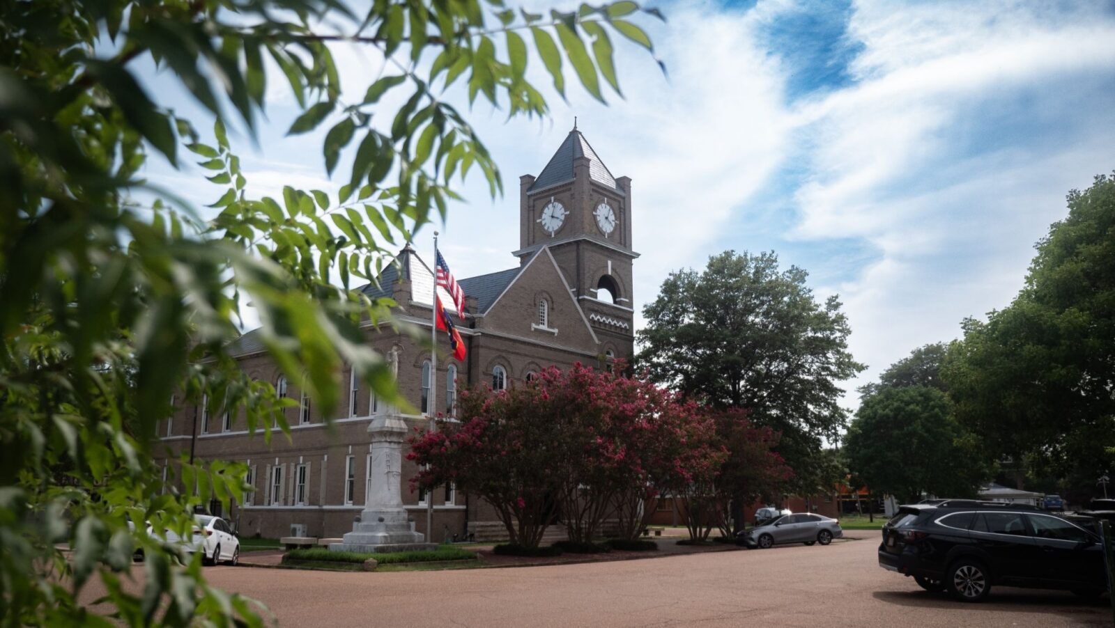 Photo Caption: The Emmett Till & Mamie Till-Mobley National Monument includes the Tallahatchie County Courthouse, site of the 1955 trial of J.W. Milam and Roy Bryant for the murder of 14-year-old Emmett Till. Credit: Dr. Pablo Correa